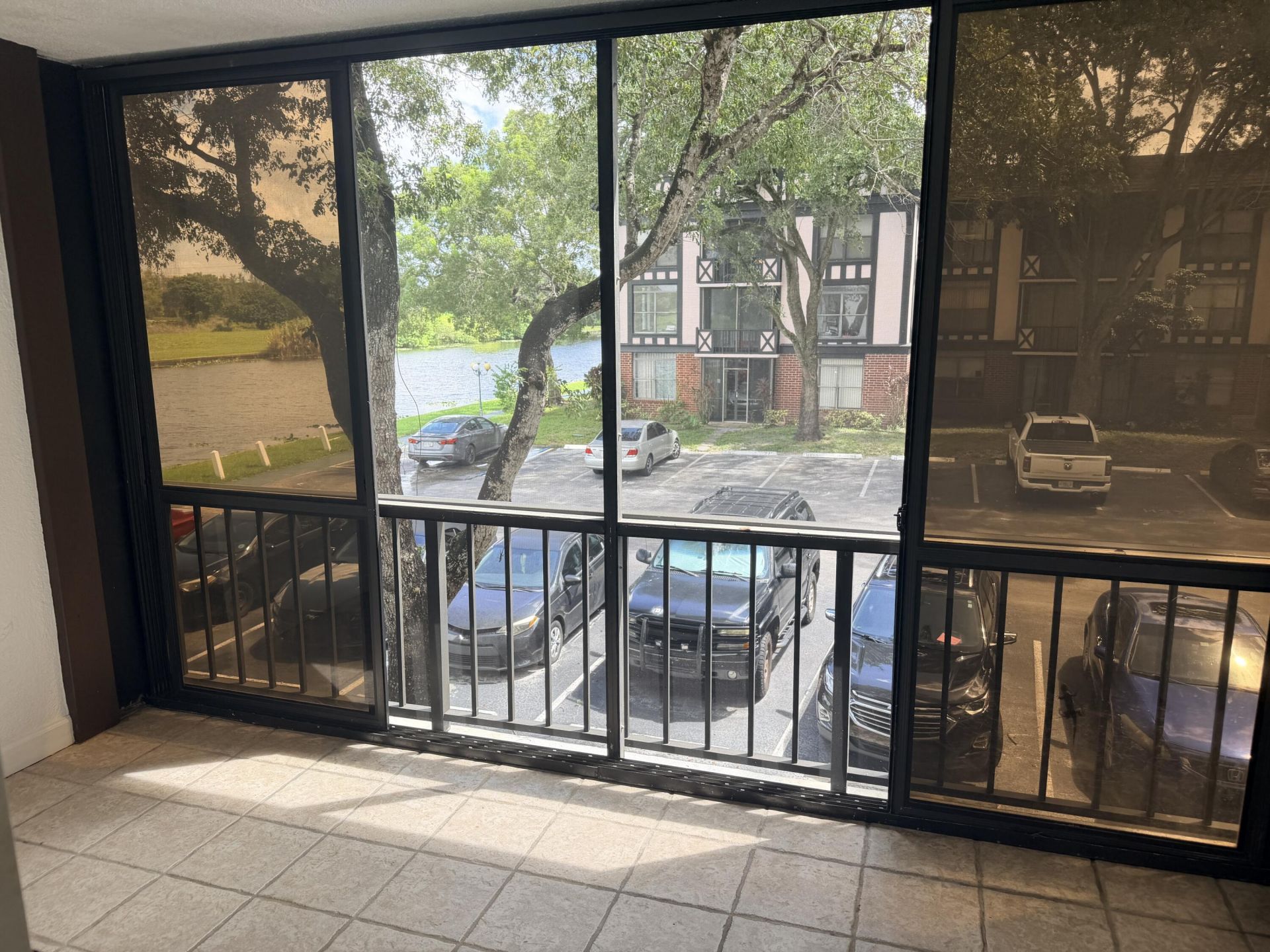 3740 Inverrary Drive, Unit 2Y, Lauderhill, FL 33319 Photo