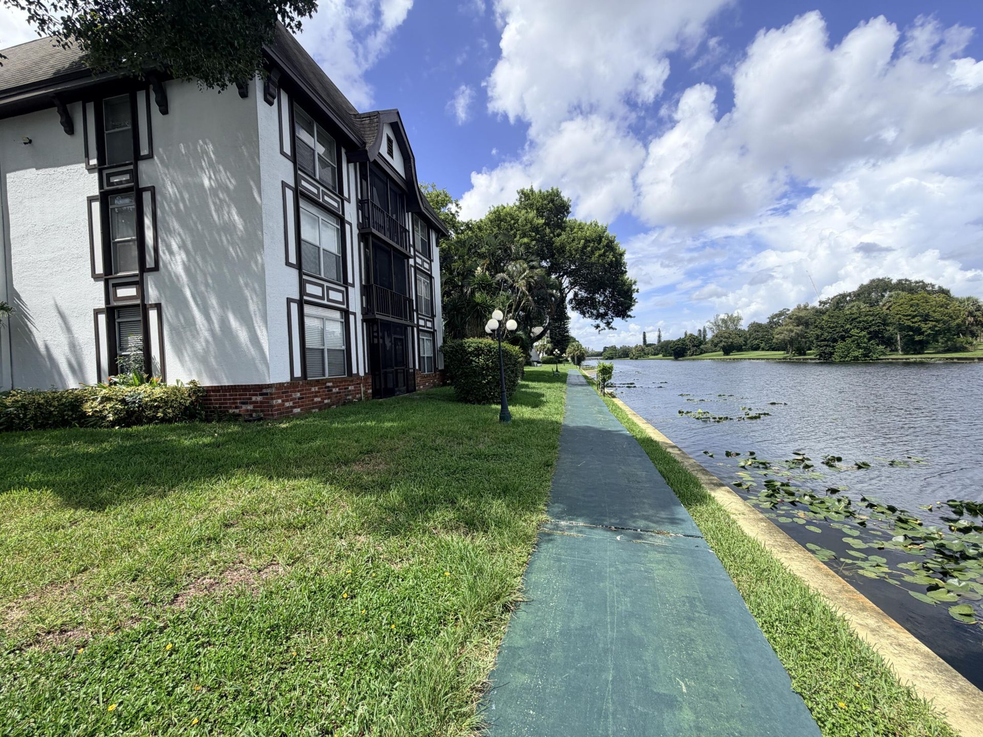 3740 Inverrary Drive, Unit 2Y, Lauderhill, FL 33319 Photo