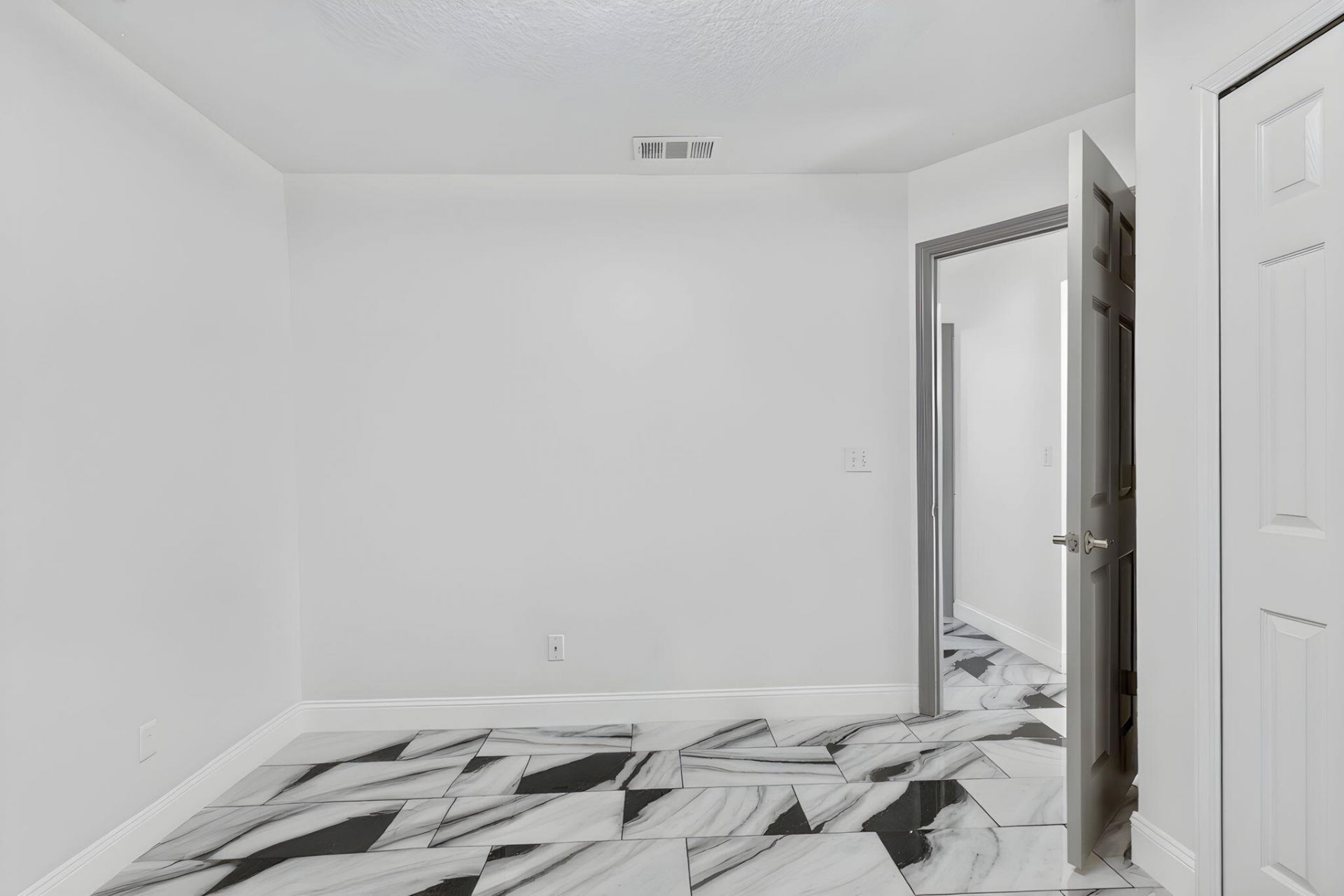 189 NE Sagamore Terrace, Port Saint Lucie, FL 34983 Photo