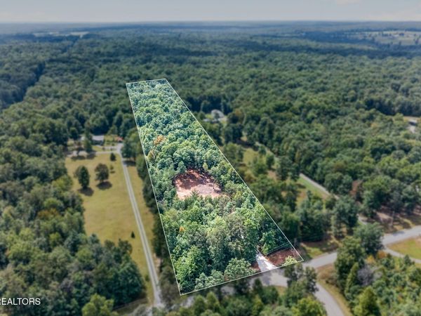 205 High Flats Rd, Monterey, TN 38574