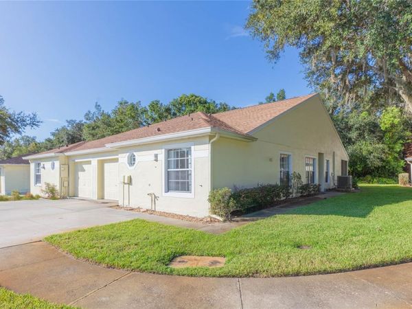 35224 WHISPERING PINES DRIVE , ZEPHYRHILLS, FL 33541
