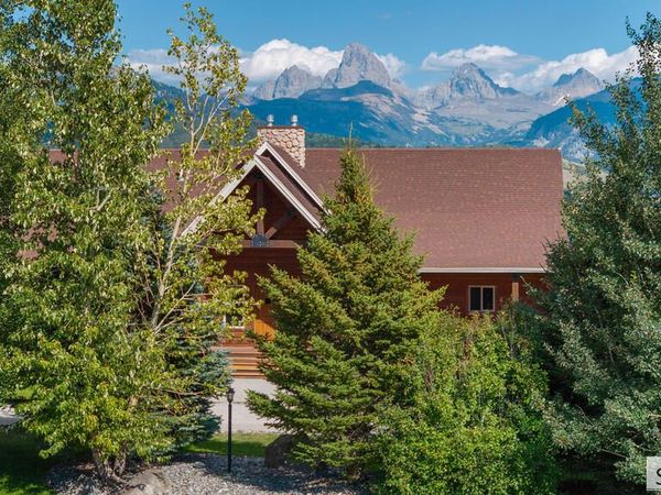 1665 Reunion Road, TETONIA, ID 83452