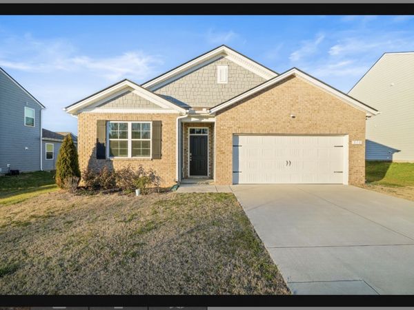 210 Addison Ave , Chapel Hill, TN 37034