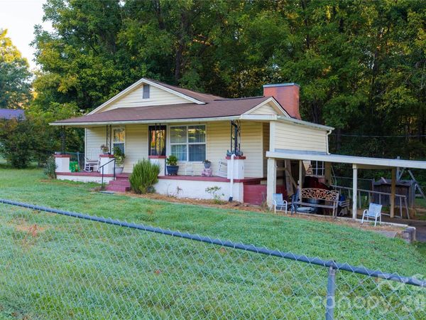 2287 US 70 Highway , Morganton, NC 28655