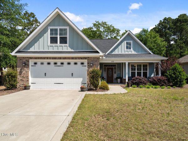 130 Heath Court , West End, NC 27376