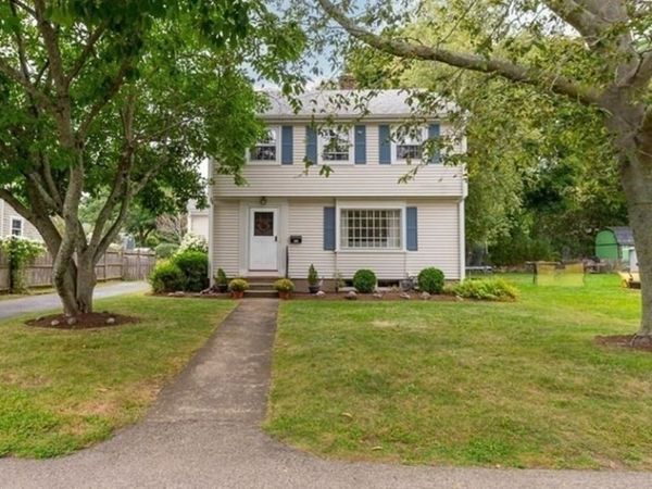 86 Union Street, Hamilton, MA 01982