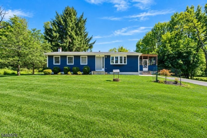 990 Croton Rd, Franklin, NJ 08867 Main Photo