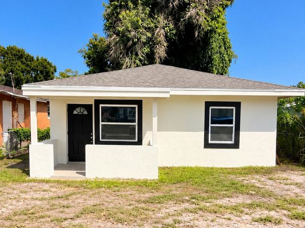 1418 N 16th Street, Fort Pierce, FL 34950