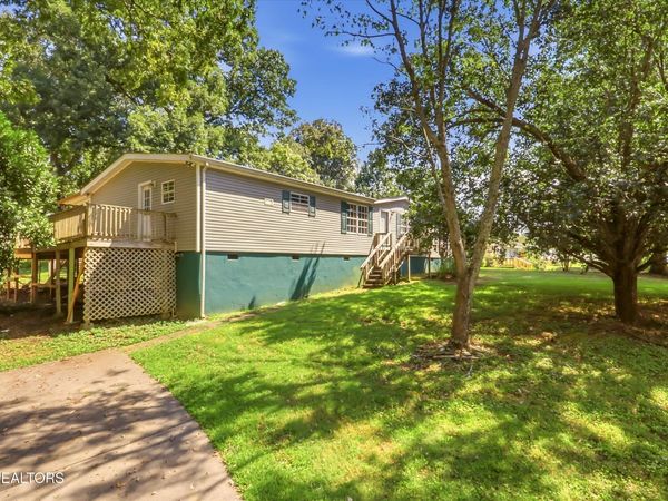 1148 Ridgeview Rd, Maryville, TN 37801