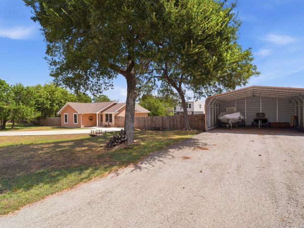 2046 BLUERIDGE DR, Canyon Lake, TX 78133
