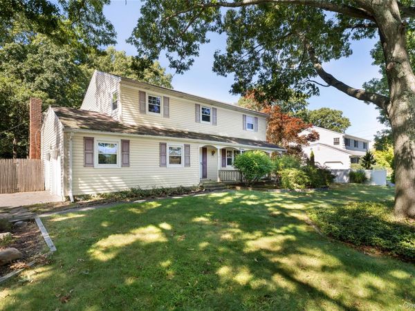 16 Heritage Place S, Nesconset, NY 11767