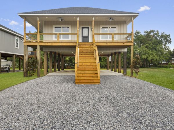 10074 Byrd Avenue, D'Iberville, MS 39540