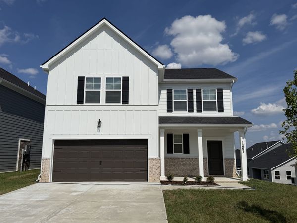 1091 Large Poppy Dr, La Vergne, TN 37086