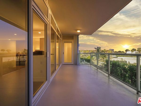 13600 Marina Pointe Drive, Unit 407, Marina Del Rey, CA 90292