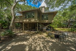 4136 Bulrush Lane photo 4
