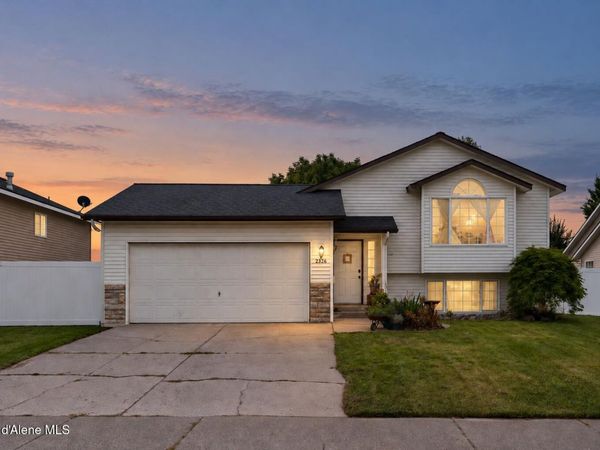 2526 N Alfalfa Loop, Post Falls, ID 83854