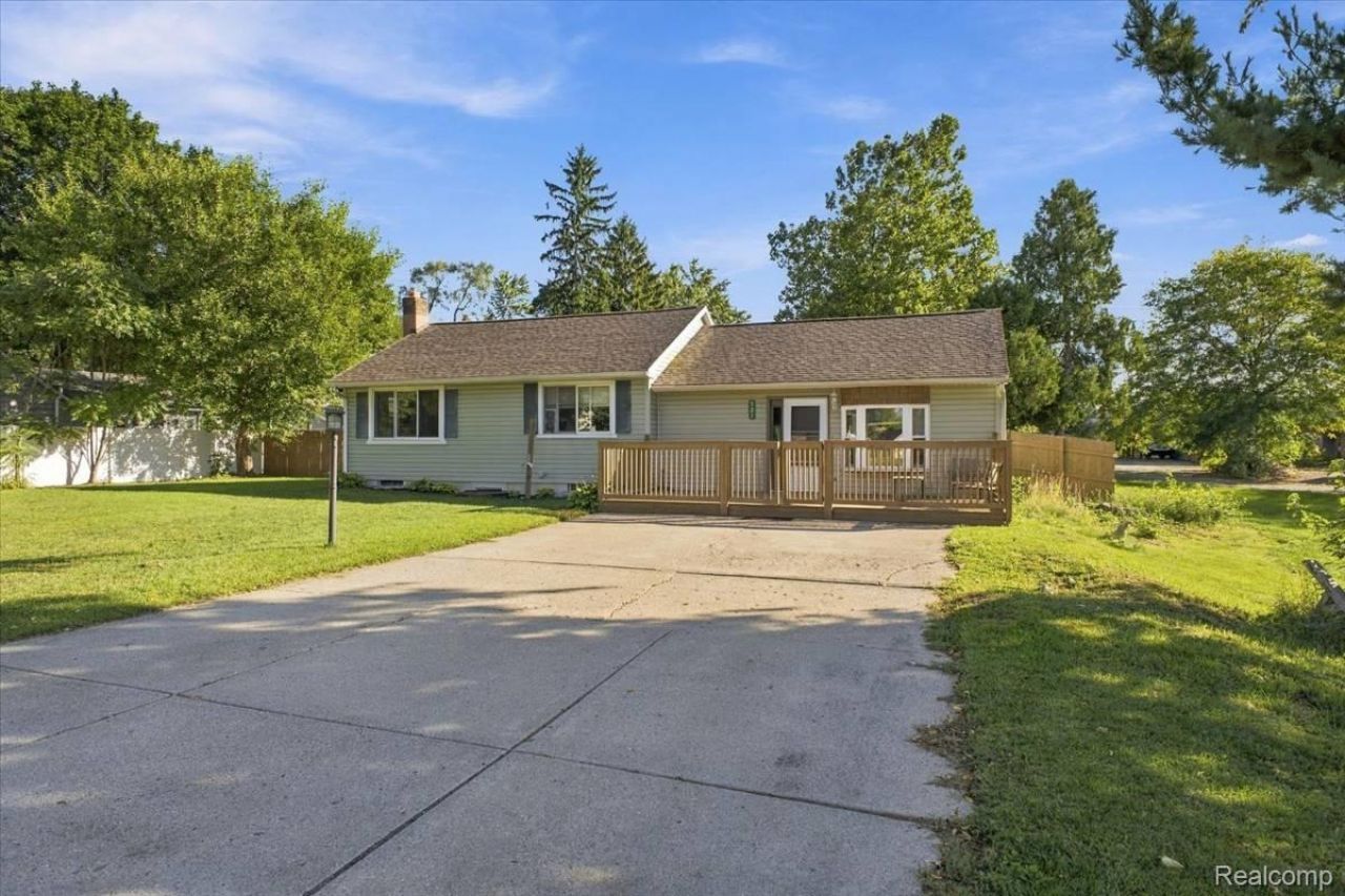 901 Glaspie Road, Oxford Township, Mi 48371 Main Photo