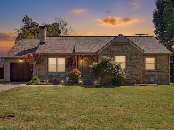2121 S Louisville Avenue , Tulsa, OK 74114