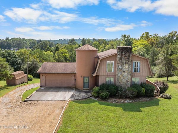 3911 Miser Station Rd, Louisville, TN 37777