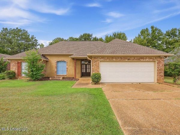 111 Harvey Circle, Canton, MS 39046