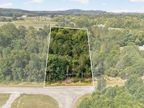 53 Hidden River Ave , Sparta, TN 38583