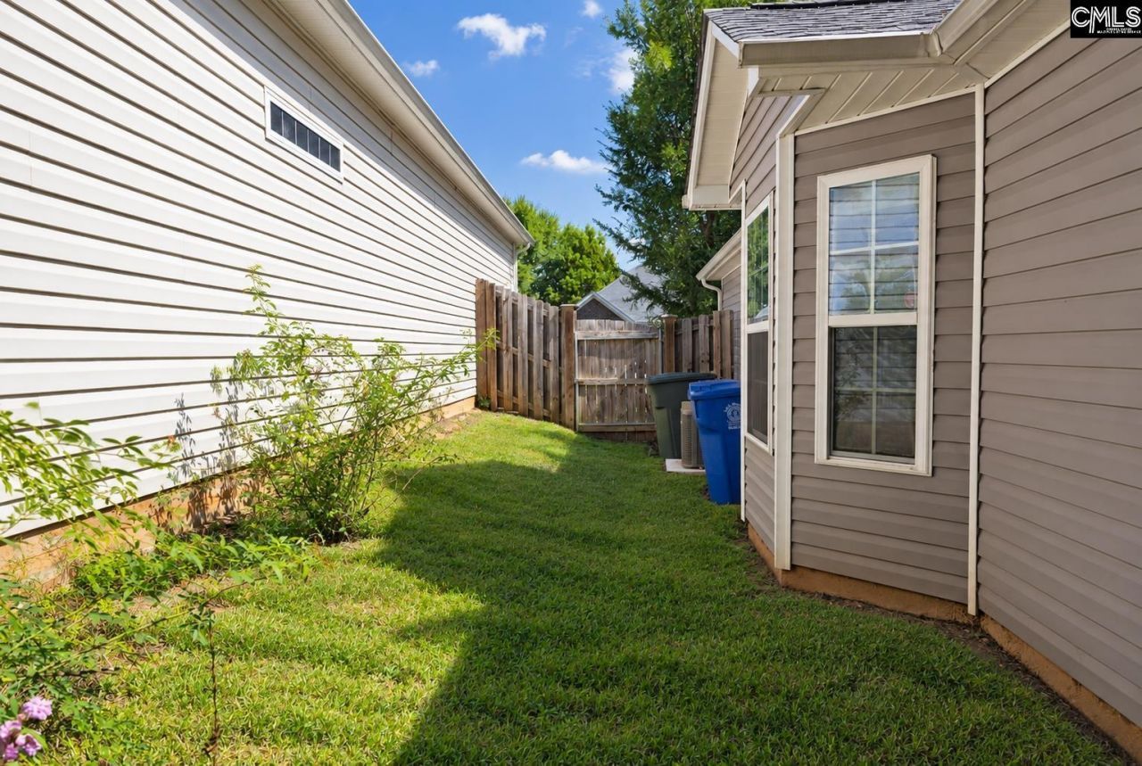 153 Springhaven  Photo 5