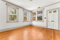161 Grove Street photo 4