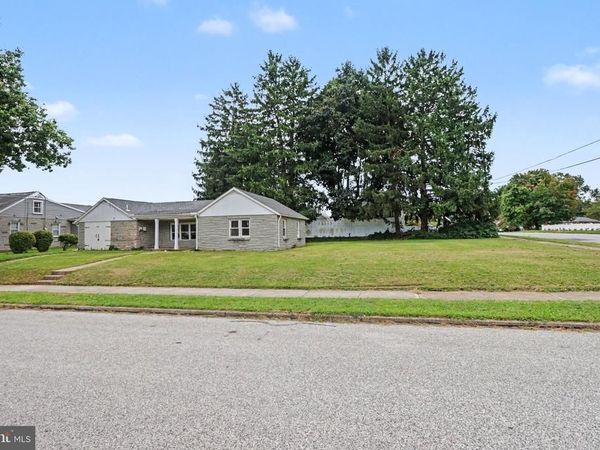 734 ELKWOOD DRIVE , NEW CUMBERLAND, PA 17070