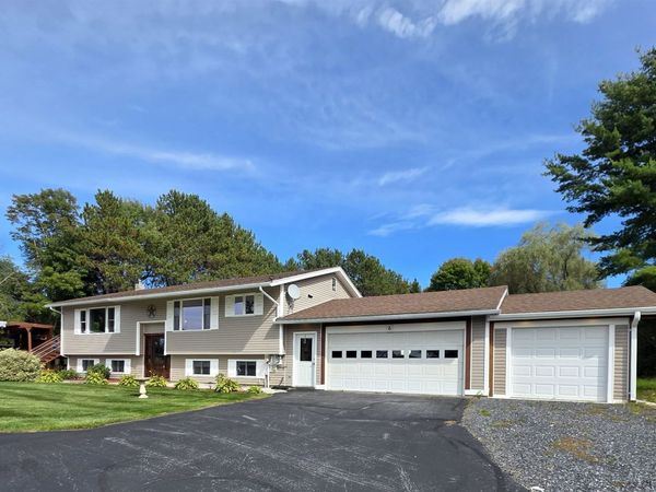 6 Meadowcrest Lane, Barre Town, VT 05641