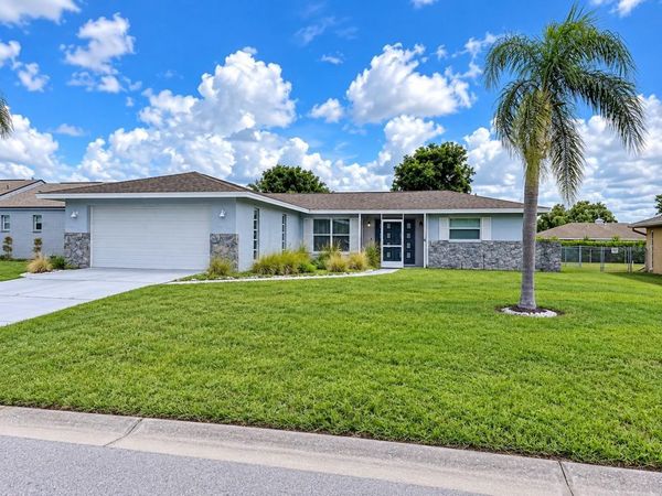 1706 SANDY COURT , VENICE, FL 34293