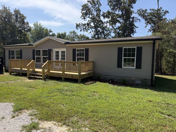 805 Lucas Ridge Ln , Waverly, TN 37185