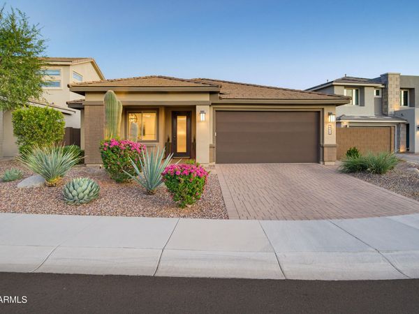 3211 E BRYCE Lane, Phoenix, AZ 85050