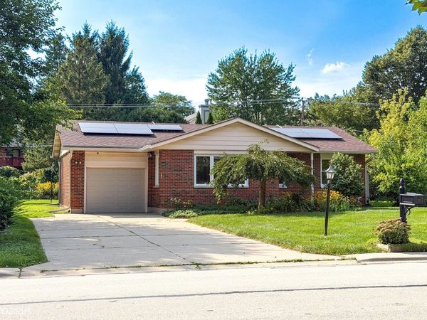 722 N Stephen Drive, Palatine, IL 60067