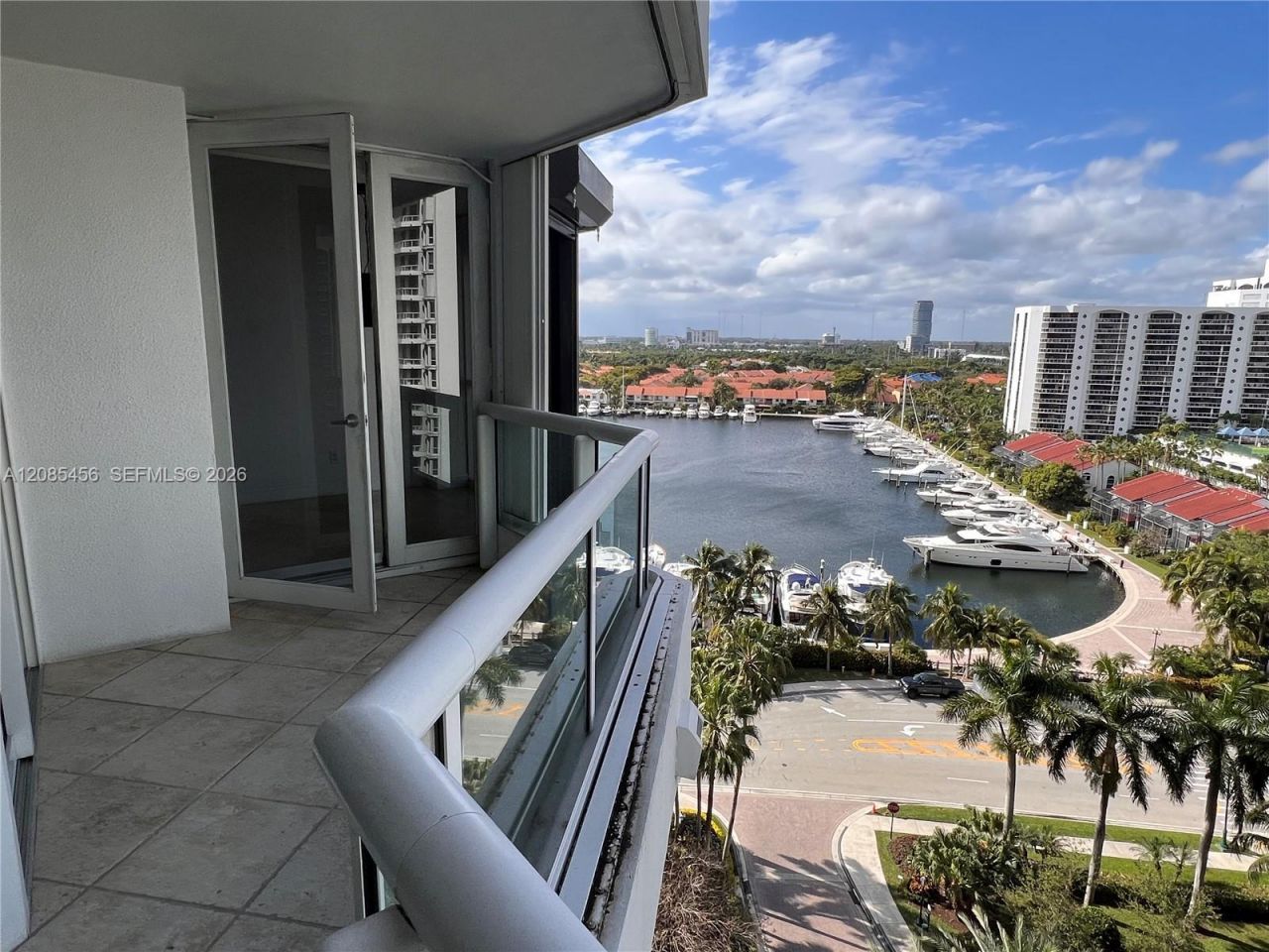 21055 Yacht Club Dr , Unit 1206, Aventura, FL 33180 Photo