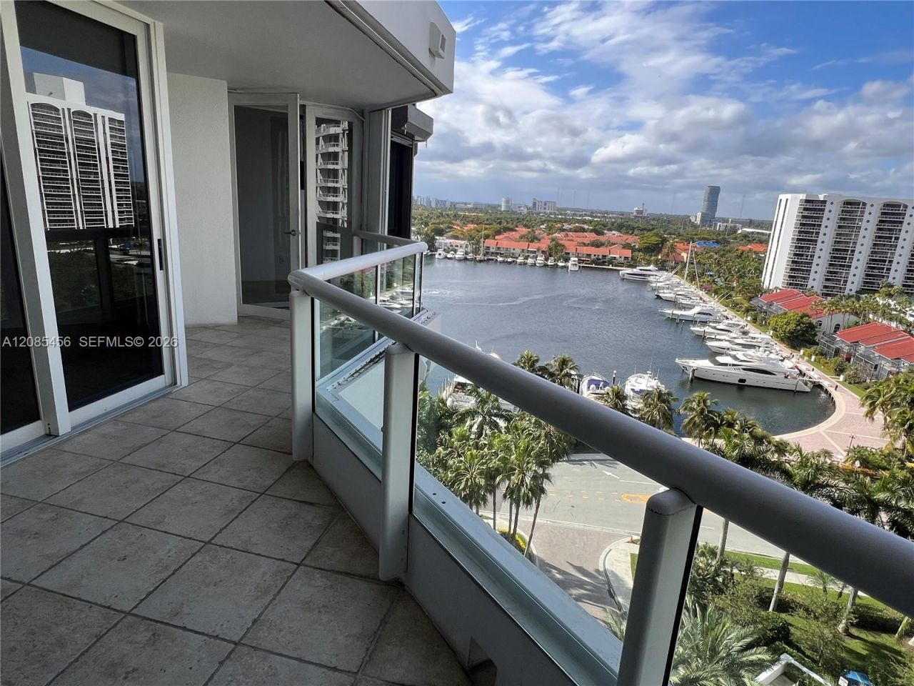 21055 Yacht Club Dr , Unit 1206, Aventura, FL 33180 Photo
