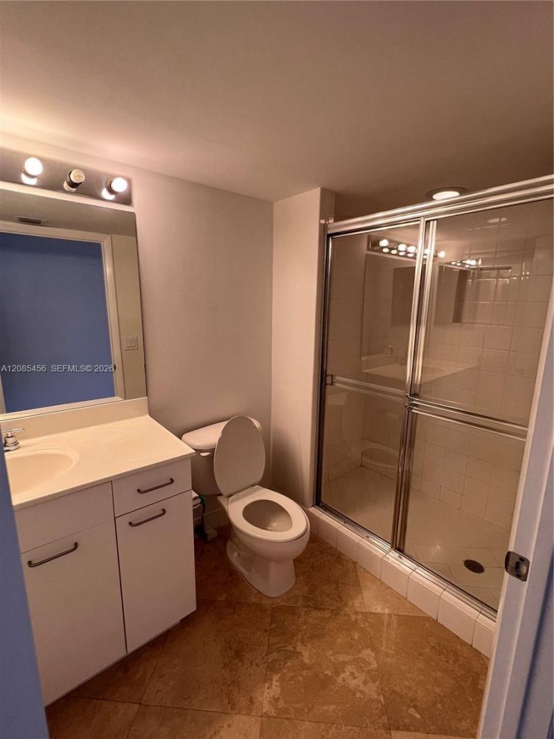 21055 Yacht Club Dr , Unit 1206, Aventura, FL 33180 Photo