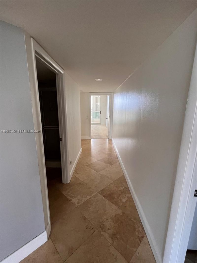 21055 Yacht Club Dr , Unit 1206, Aventura, FL 33180 Photo
