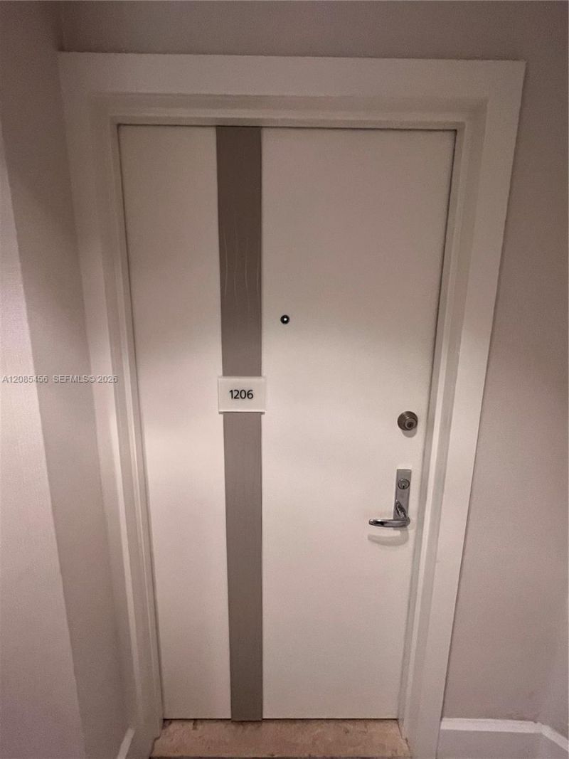 21055 Yacht Club Dr , Unit 1206, Aventura, FL 33180 Photo