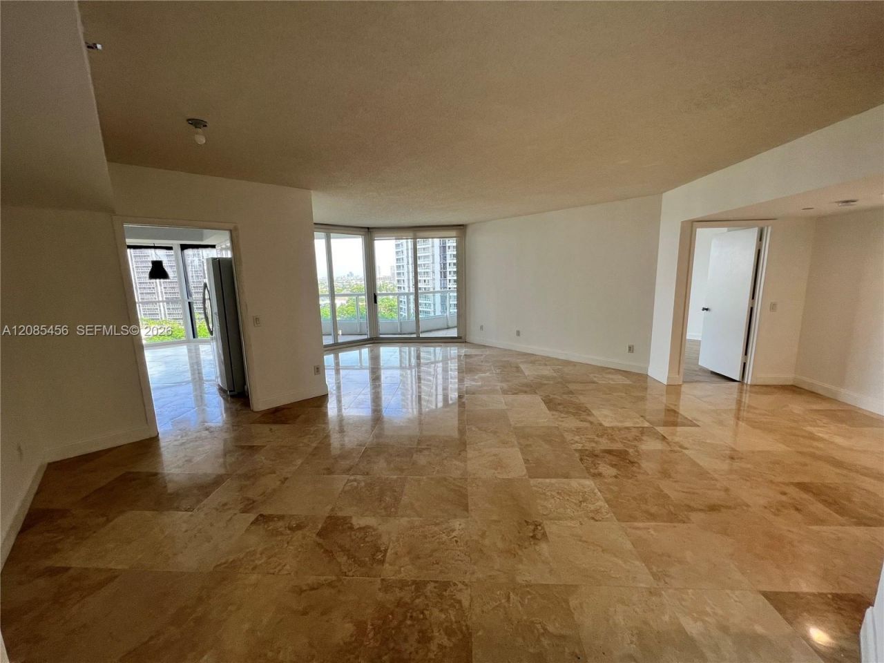 21055 Yacht Club Dr , Unit 1206, Aventura, FL 33180 Photo