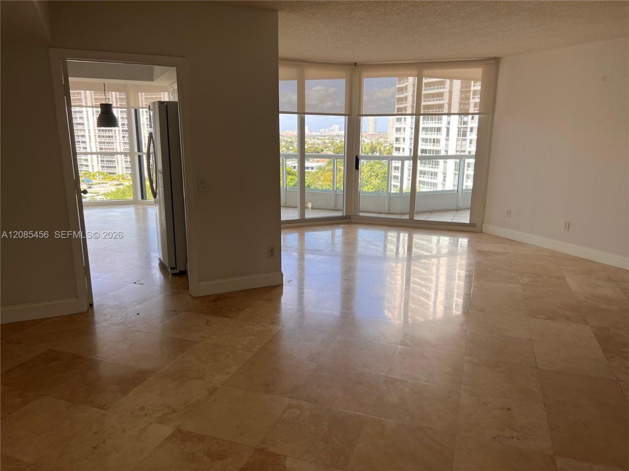21055 Yacht Club Dr , Unit 1206, Aventura, FL 33180 Photo