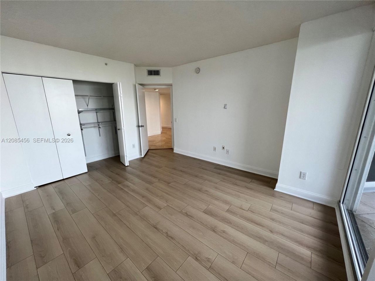 21055 Yacht Club Dr , Unit 1206, Aventura, FL 33180 Photo