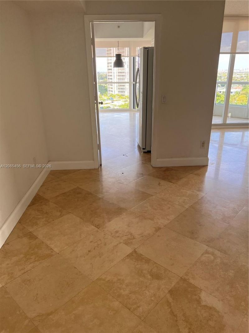 21055 Yacht Club Dr , Unit 1206, Aventura, FL 33180 Photo