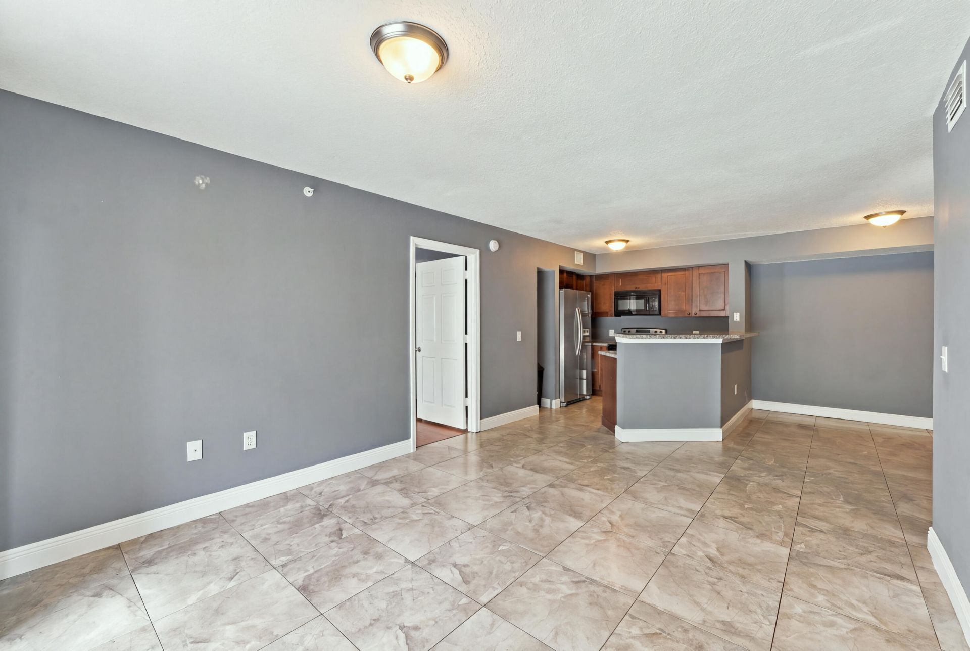 4041 San Marino Boulevard, Unit 105, West Palm Beach, FL 33409 Photo