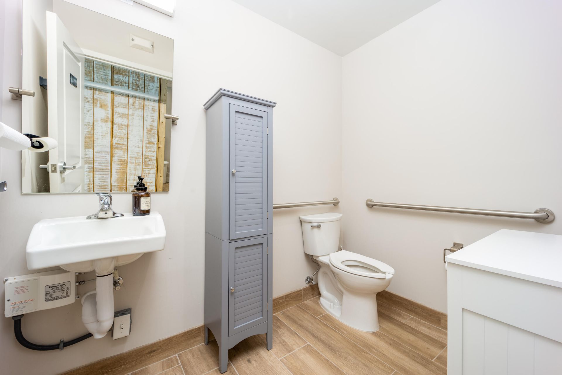 41 SW Seminole Street, Unit 104, Stuart, FL 34994 Photo