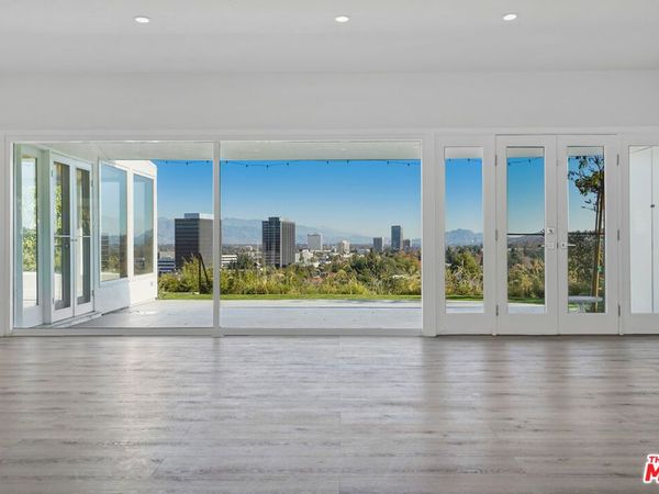 16210 Bertella Drive, Los Angeles, CA 91436