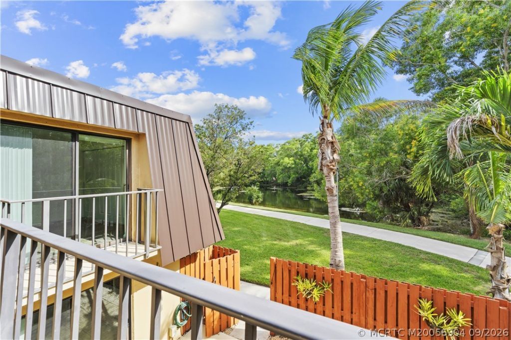 5726 SE Windsong Lane, Unit 324, Stuart, FL 34997 Photo