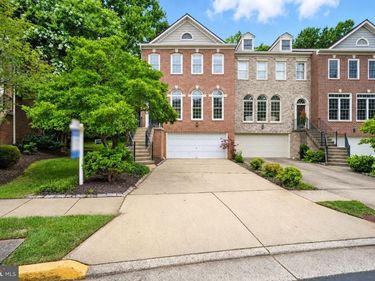 10189 CASTLEWOOD LANE, OAKTON, VA 22124