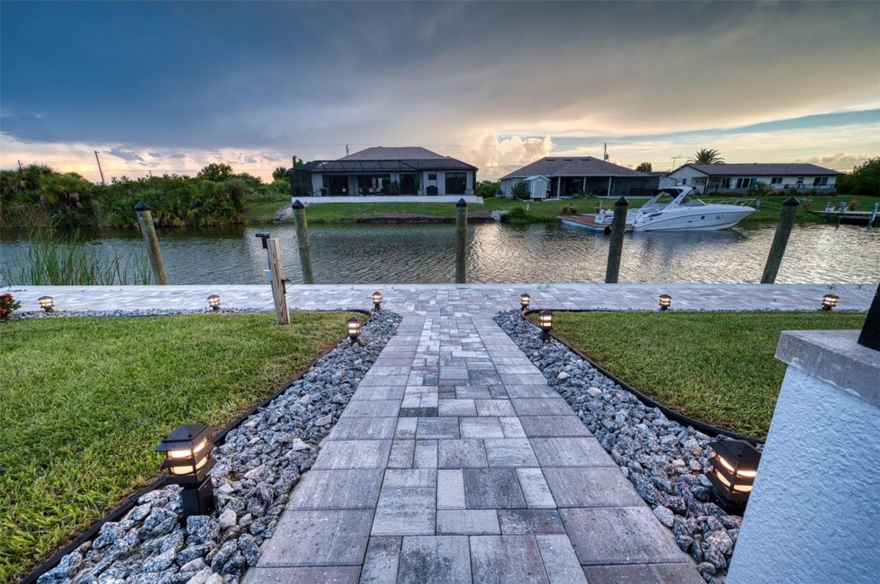 14199 Peekskill Avenue, Port Charlotte, FL 33981 Photo