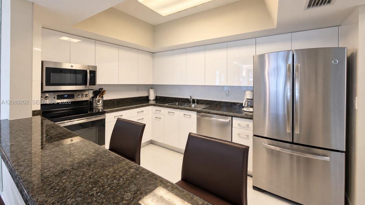 9455 Collins Ave, Unit 906, Surfside, FL 33154 Photo