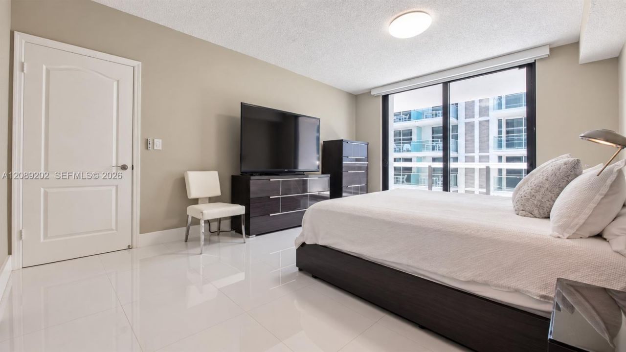 9455 Collins Ave, Unit 906, Surfside, FL 33154 Photo